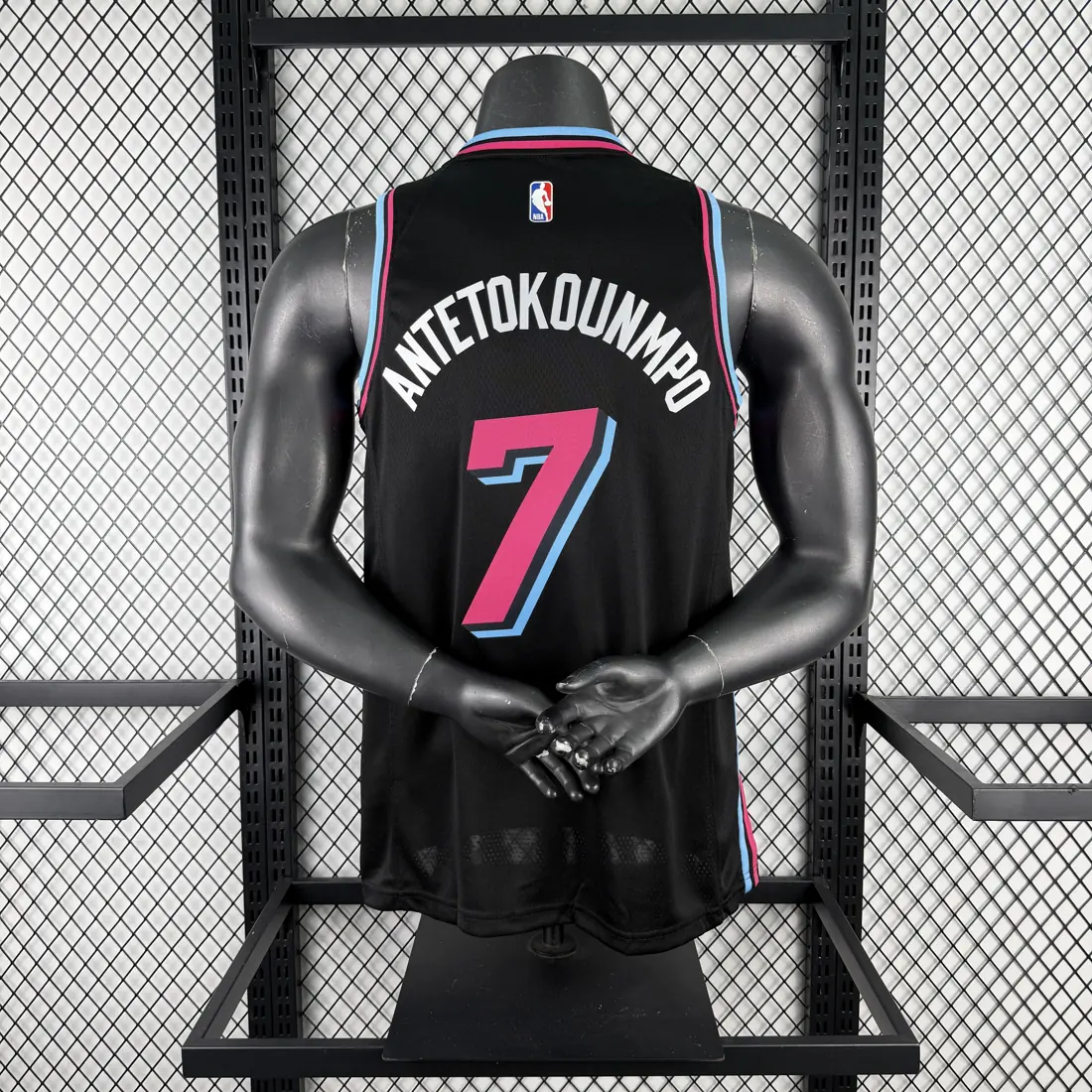 Foto 7 de Heat cuello redondo negro nº 7 Antetokounmpo