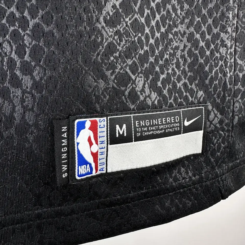 Foto 8 de Juvenil/niños: Lakers - Estampado de serpiente - nº 24 Kobe