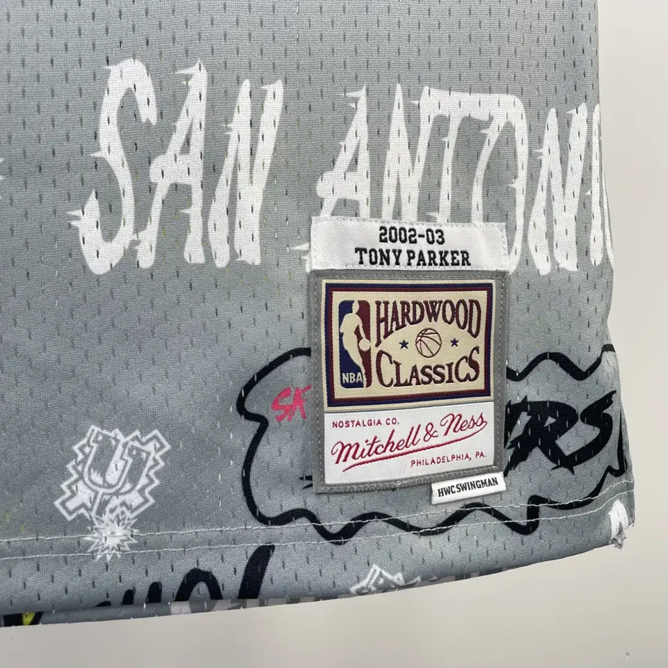 Foto 4 de Camiseta retro termoimpresa MN: SW Spurs temporada 02/03 grafiti número 9 Parker