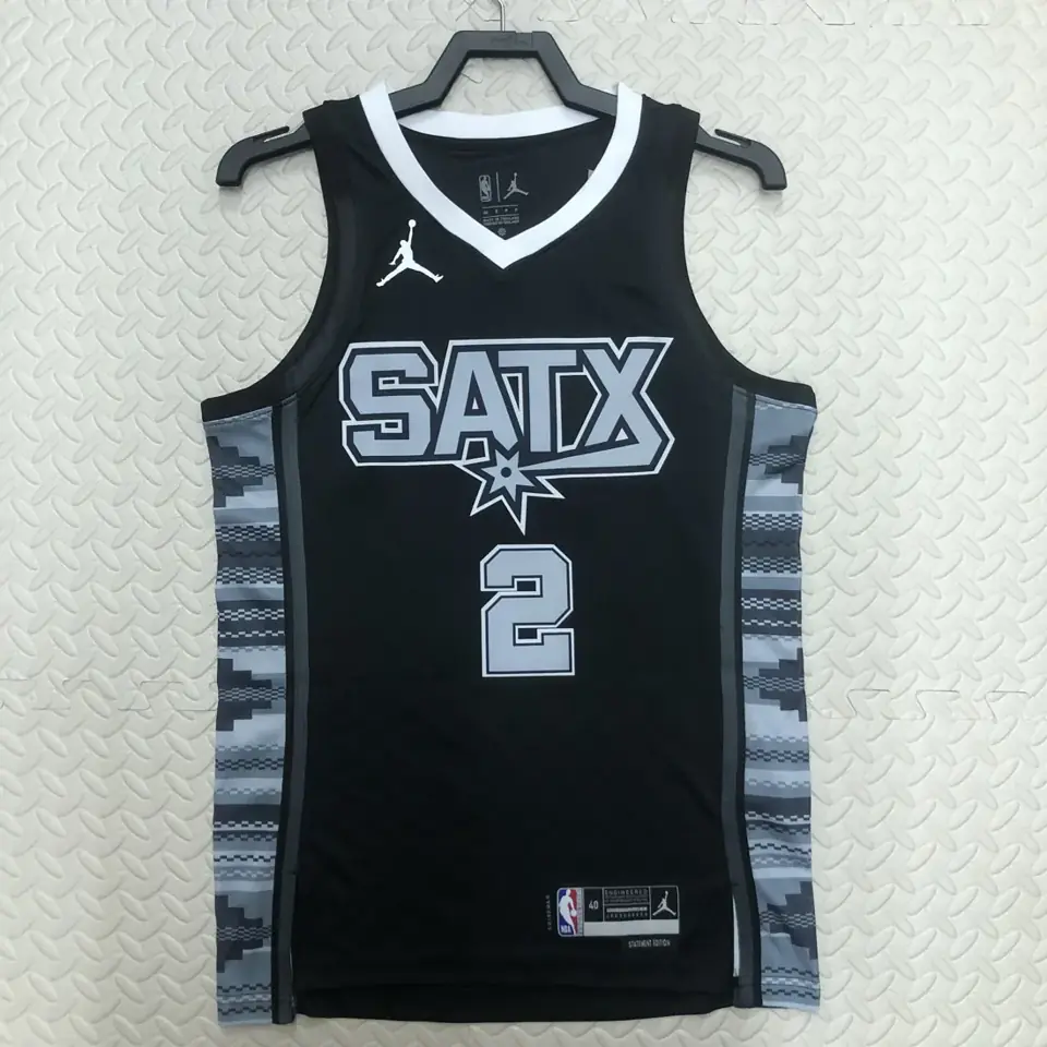 Foto 1 de Temporada 23 Spurs edición Jumpman número 2 Leonard