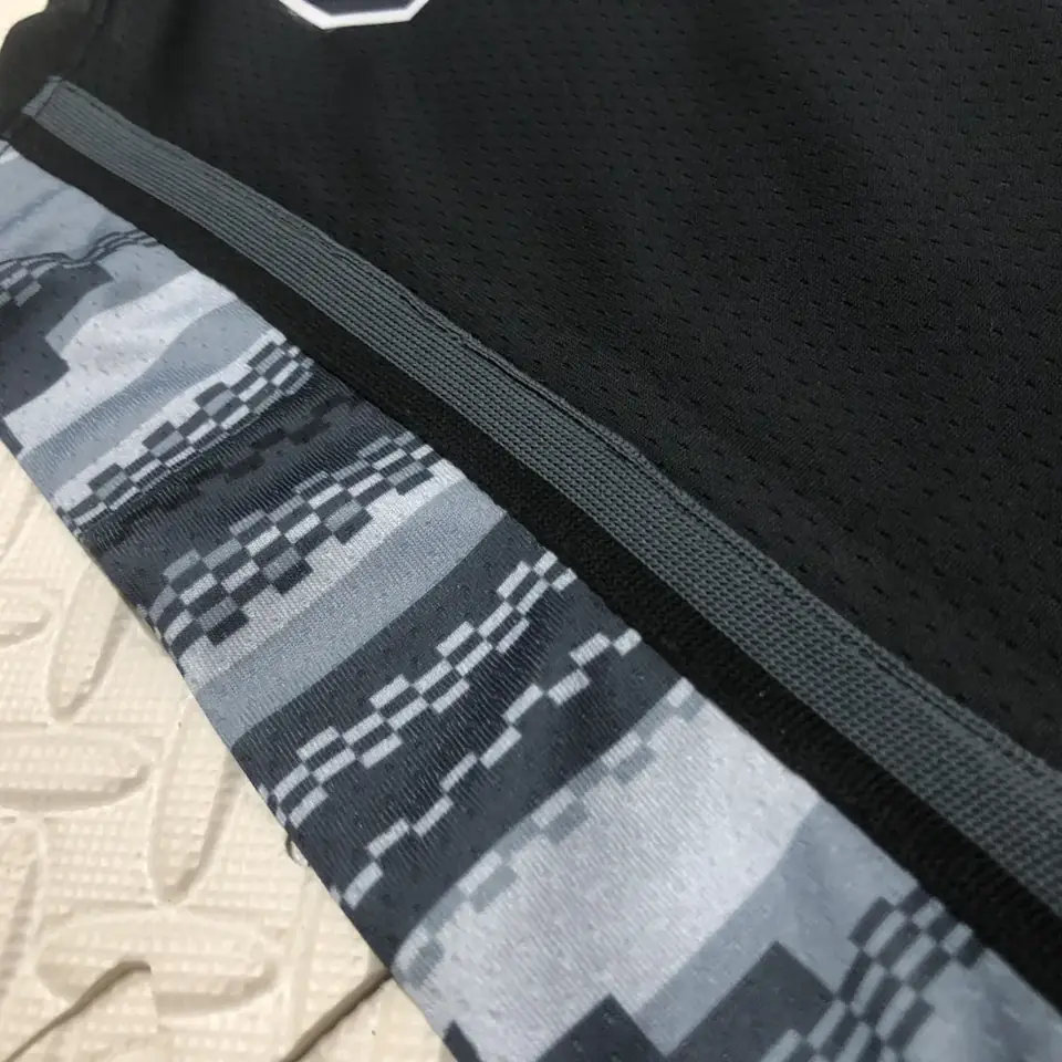 Foto 2 de Temporada 23 Spurs edición Jumpman número 2 Leonard