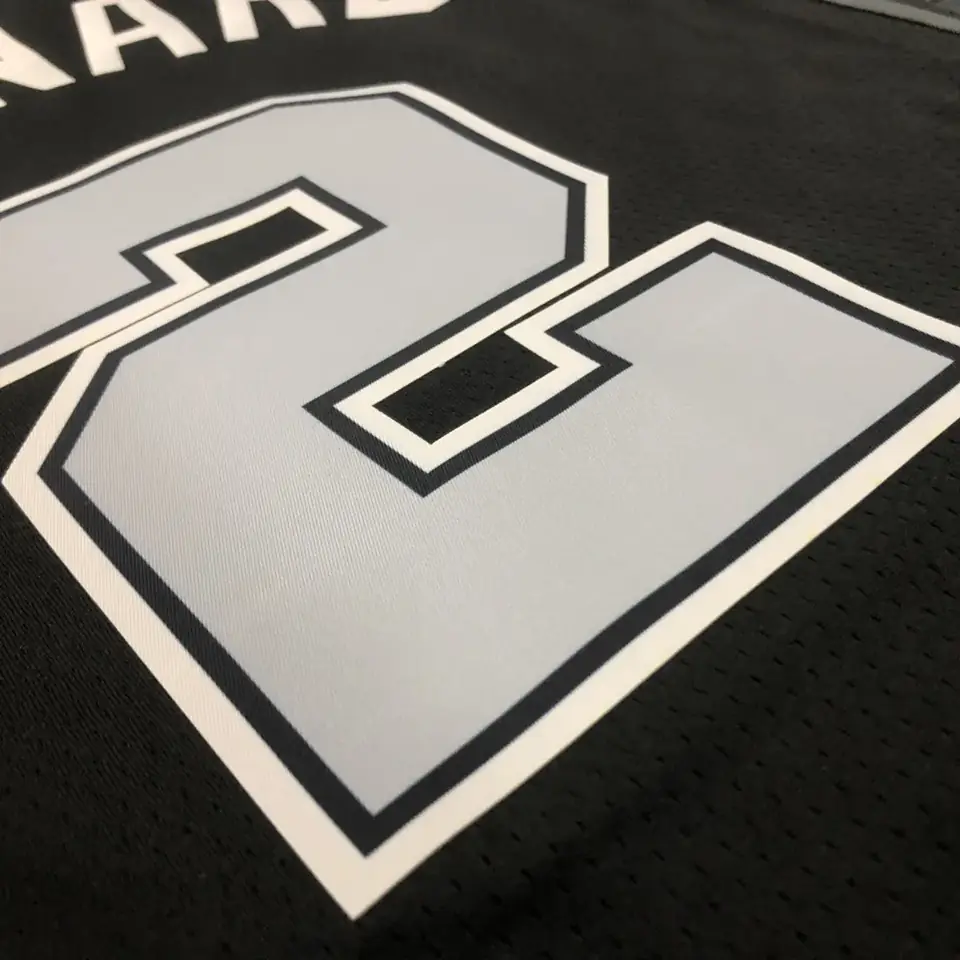 Foto 4 de Temporada 23 Spurs edición Jumpman número 2 Leonard