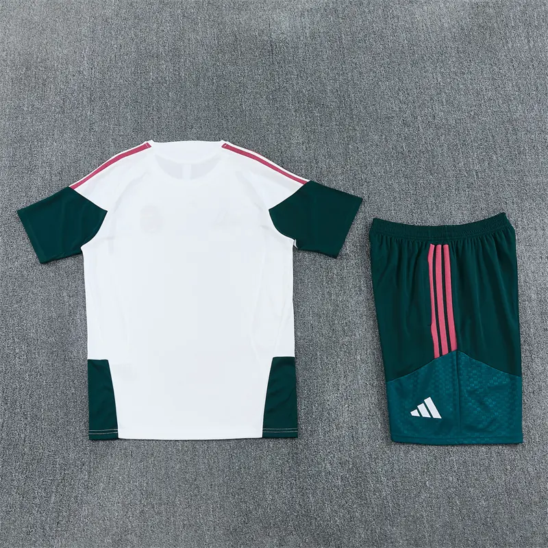 Foto 7 de 26/27 camiseta de manga corta del Real Madrid blanca con verde oscuro