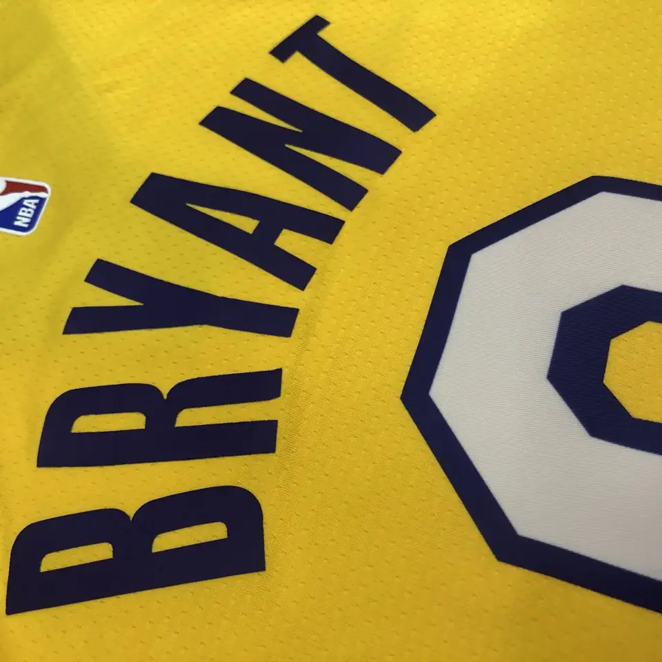 Foto 3 de Los Angeles Lakers amarillo cuello en V nº 8 Kobe