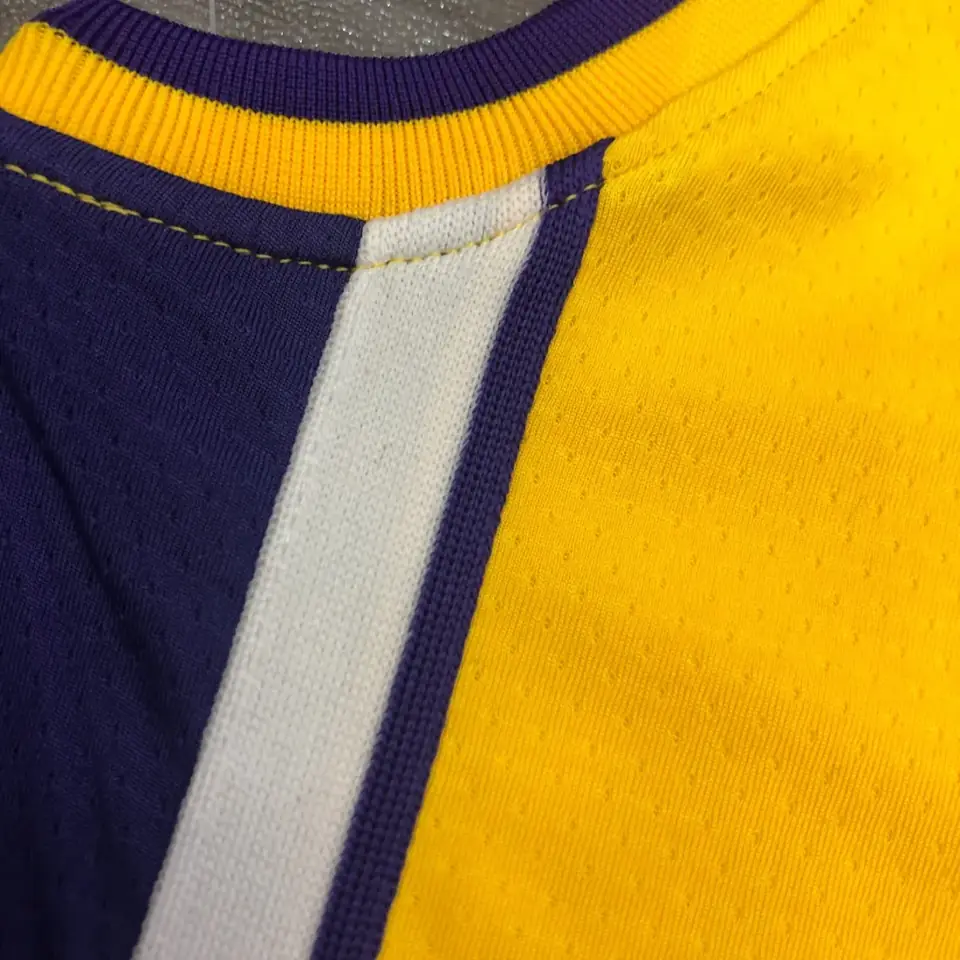 Foto 5 de Los Angeles Lakers amarillo cuello en V nº 8 Kobe