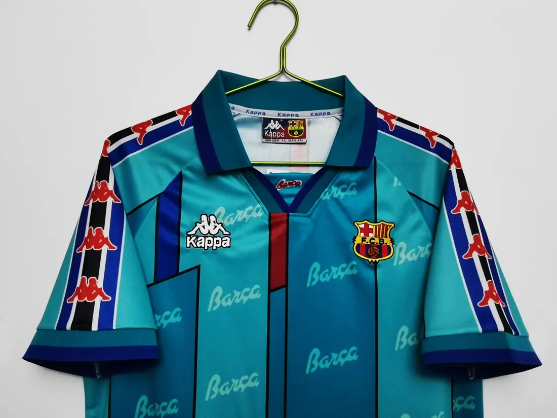 Foto 4 de Temporada 1995/97 Barcelona visitante 5A