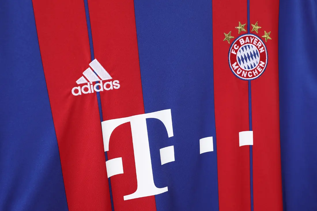 Foto 7 de Temporada 2014/15 Bayern de Múnich local retro 5A