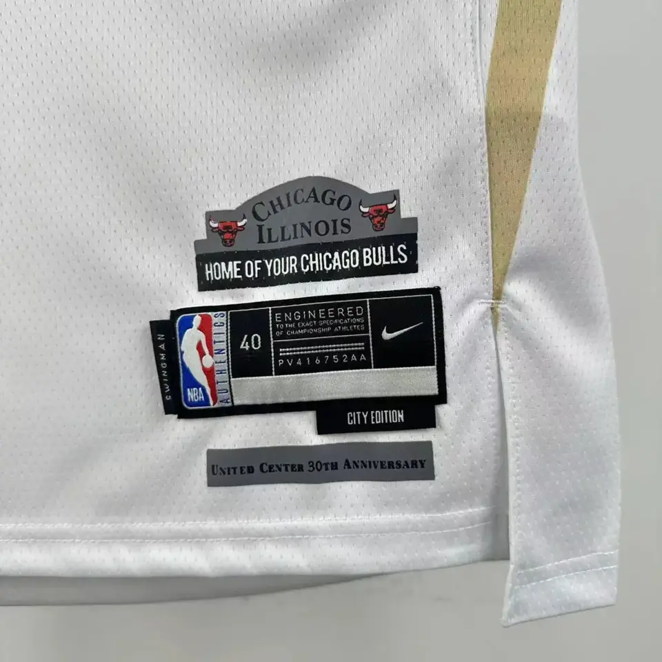 Foto 7 de Temporada 25 Bulls edición Ciudad número 8 LaVine