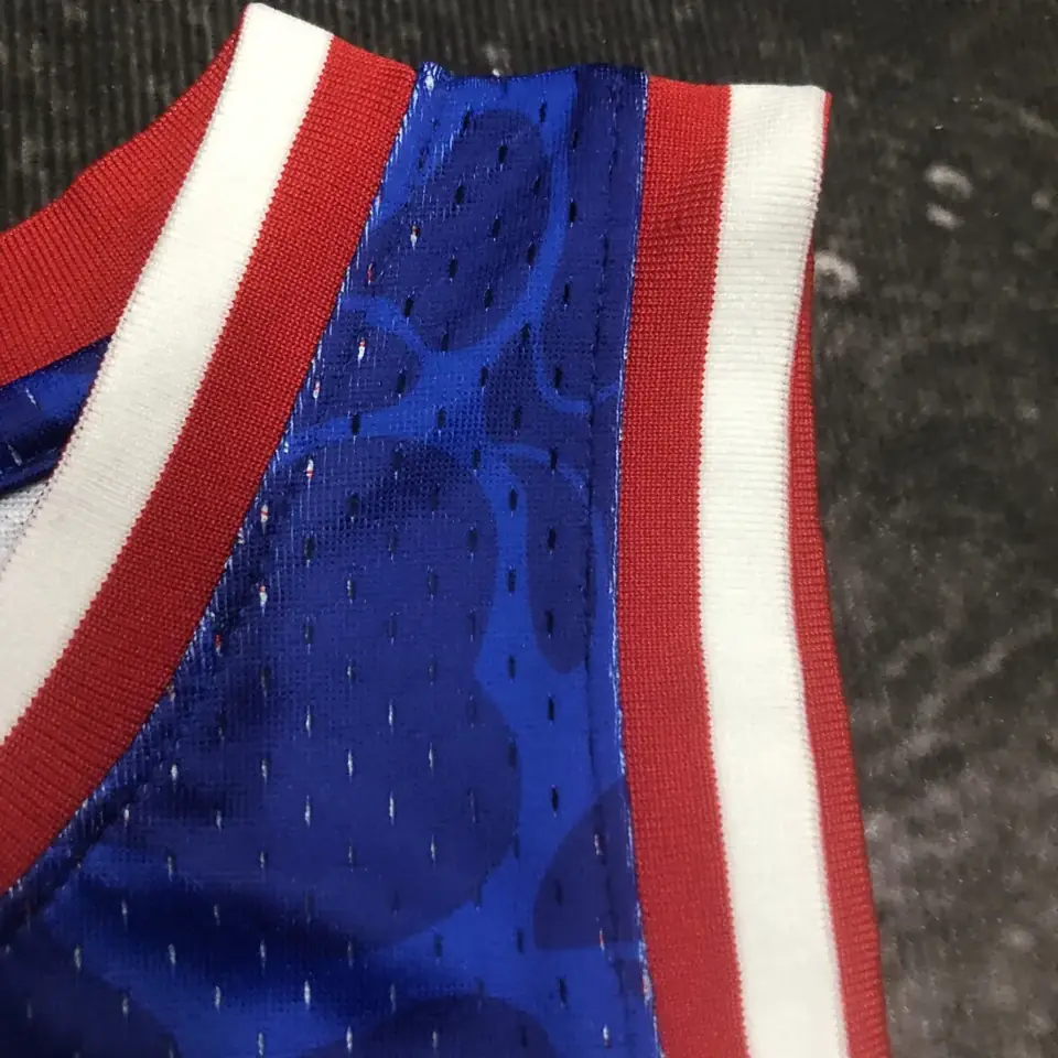 Foto 8 de Camiseta colaborativa BAPE×M&N: Brooklyn Nets azul número 93