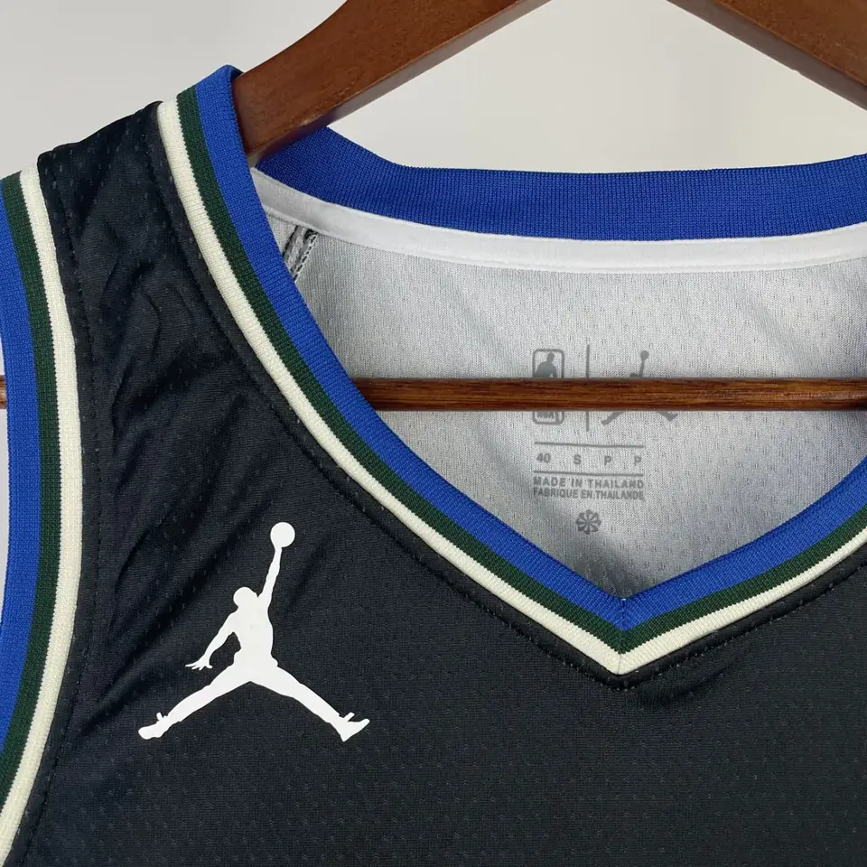 Foto 7 de Temporada 23 Bucks Edición Jumpman número 0 Lillard