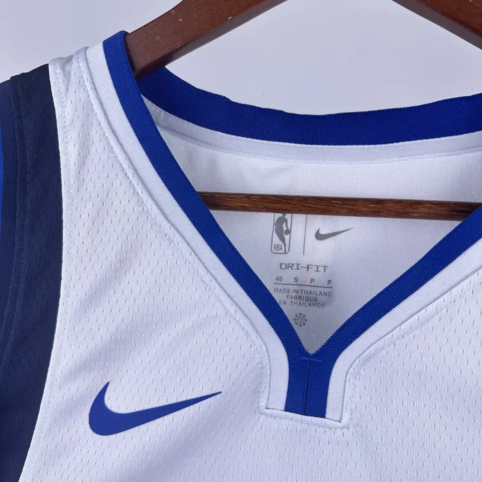 Foto 3 de Mavericks blanco n.º 41 Nowitzki