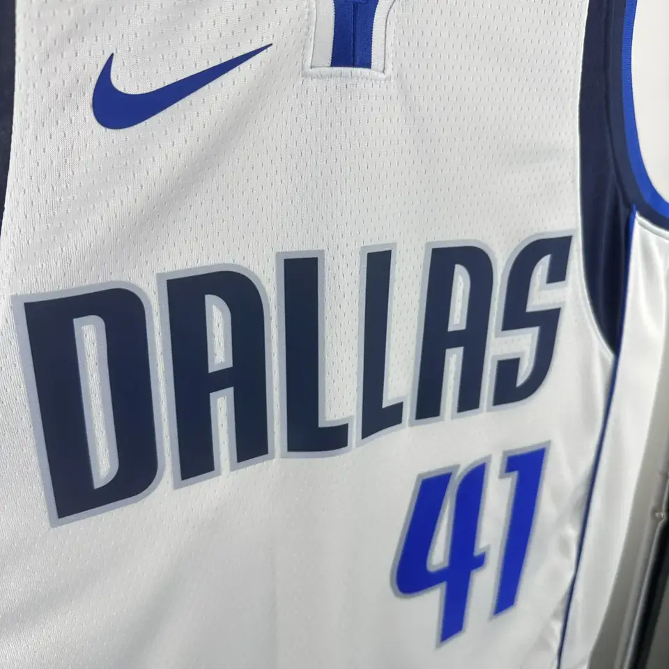 Foto 4 de Mavericks blanco n.º 41 Nowitzki