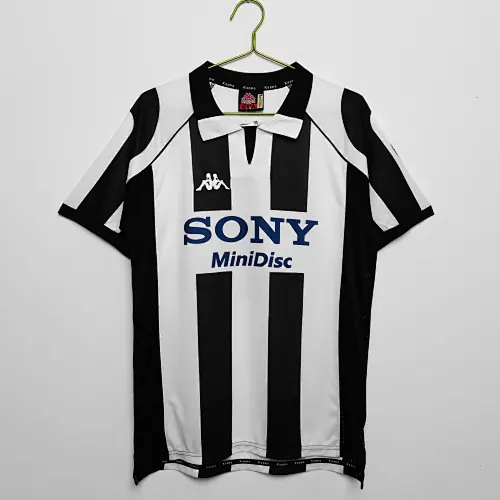 Foto 1 de Temporada 1997/98 Juventus local retro 8A
