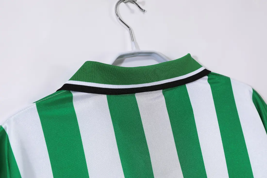 Foto 3 de Temporada 1999/00 Real Betis local retro 5A
