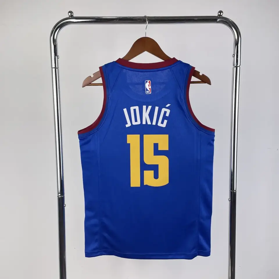 Foto 3 de Temporada 21 Denver Nuggets edición Jumpman n.º 15 Jokic
