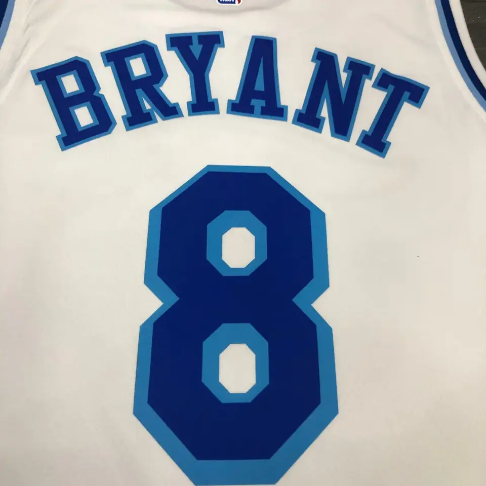 Foto 6 de Los Angeles Lakers Noche Latina retro edición colaboración con cantante blanco número 8 Kobe Bryant
