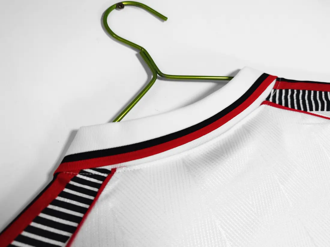 Foto 7 de Manga larga: Camiseta blanca de visitante del AC Milan 1997/98, número 3B