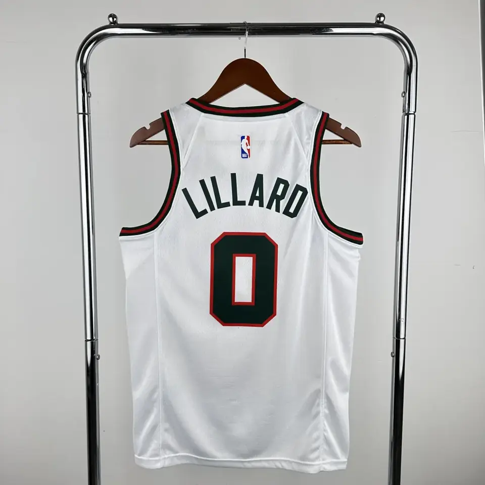 Foto 2 de Temporada 18 Bucks retro n.º 0 Lillard