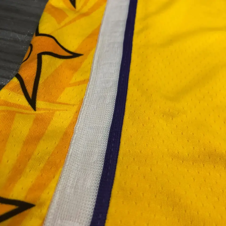 Foto 4 de Los Angeles Lakers con estrellas nº 23 James