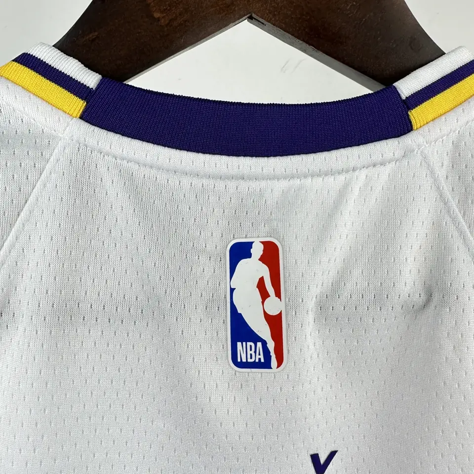 Foto 3 de Infantil: temporada 23 Lakers blanco número 77 Dončić