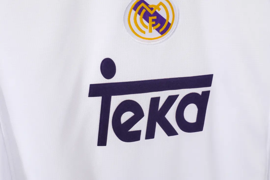 Foto 5 de Temporada 1997/98 Real Madrid local 8A