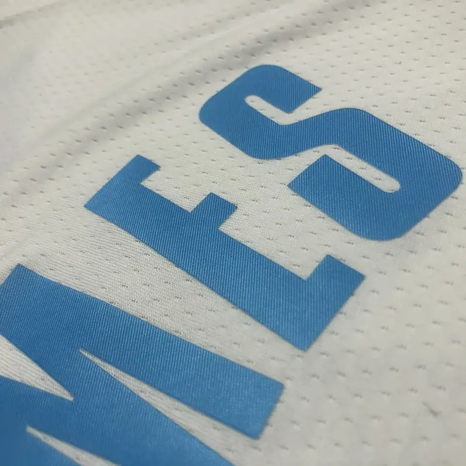 Foto 4 de Temporada 21 Lakers retro blanco número 6 James