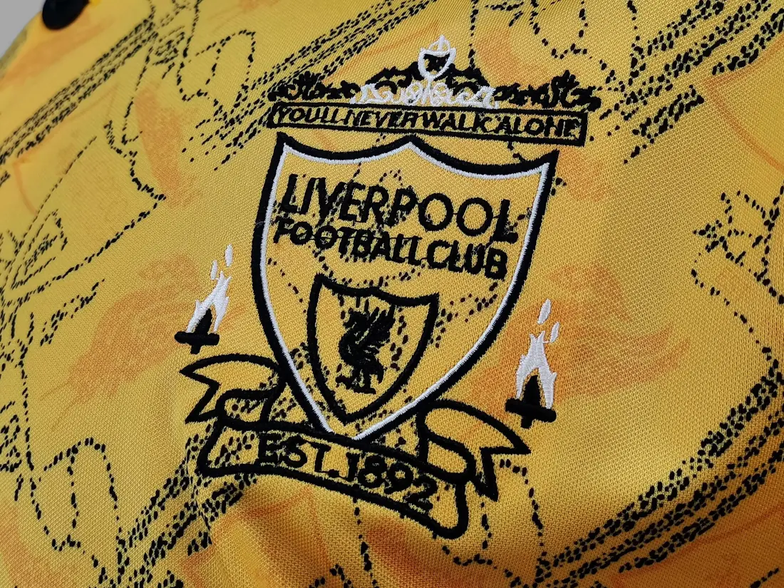 Foto 7 de Temporada 1994/96 Liverpool tercera equipación amarilla 5A