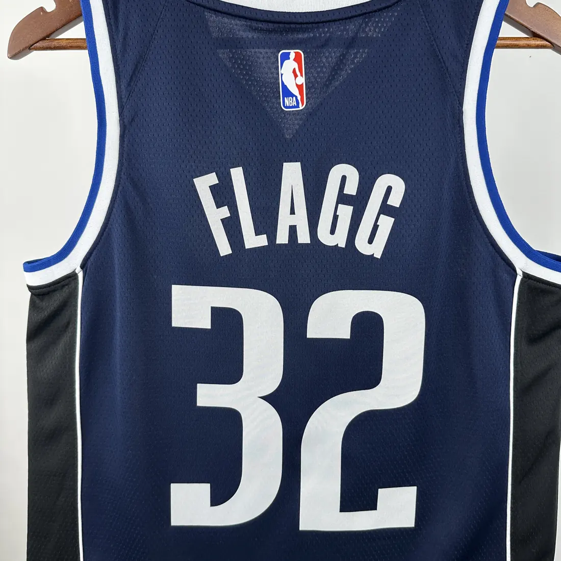 Foto 6 de Mavericks Jumpman número 32 Flagg