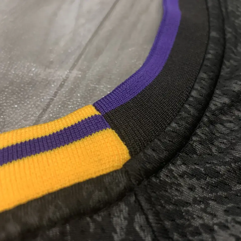 Foto 3 de Los Angeles Lakers estampado de serpiente Kobe Bryant 8 delante y 24 detrás