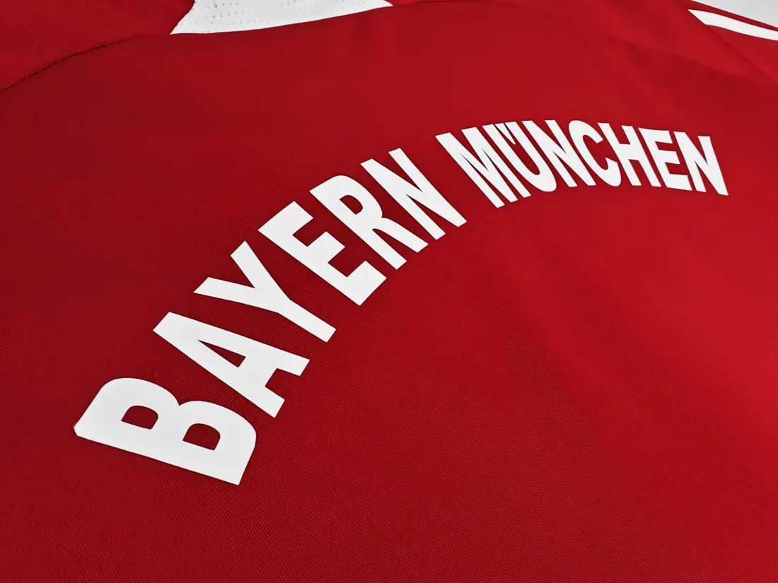 Foto 5 de Temporada 2007/08 Bayern de Múnich local retro 0B