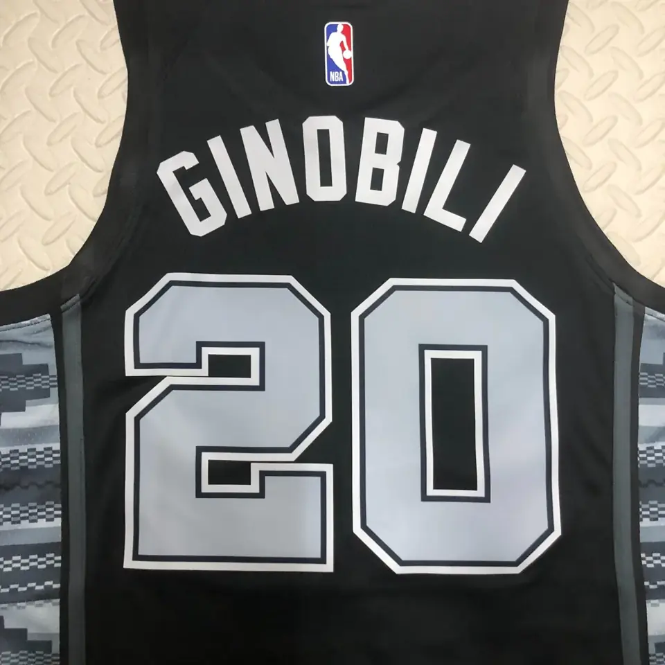 Foto 5 de Temporada 23 Spurs edición Jumpman número 20 Ginóbili