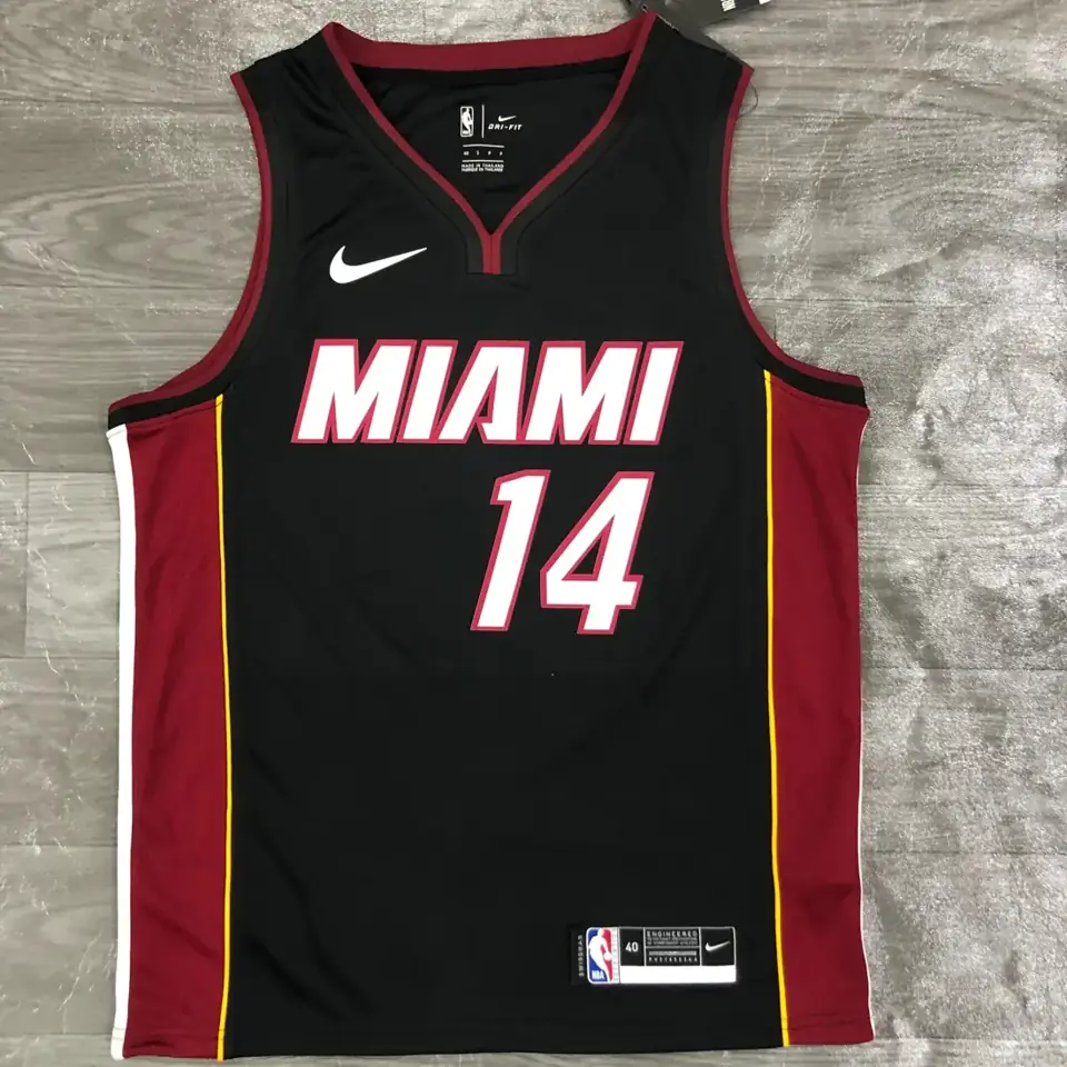 Foto 1 de Heat cuello en V negro número 14 Herro