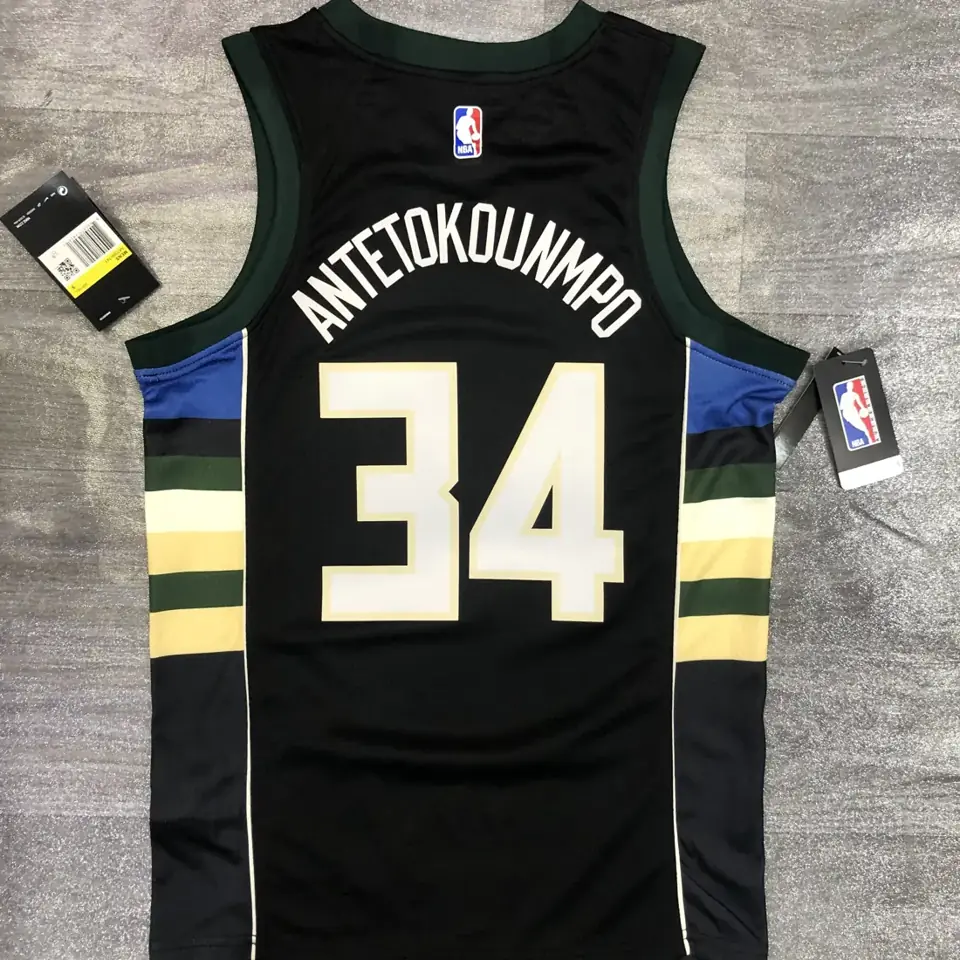 Foto 4 de Bucks de Milwaukee, cuello en V, negro con gran cabeza de ciervo, n.º 34 Giannis Antetokounmpo