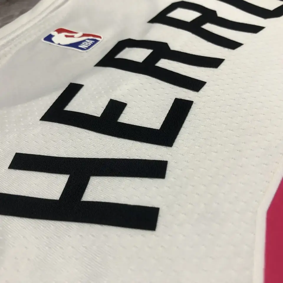 Foto 5 de Miami Heat edición City temporada 23 nº14 Herro