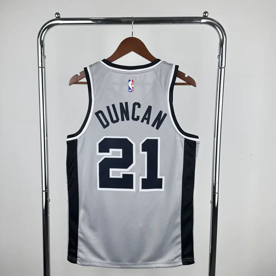 Foto 2 de Temporada 21 Spurs Gris Edición limitada Air Nº 21 Duncan