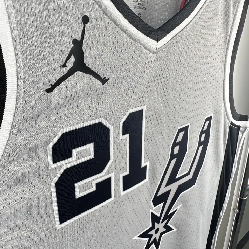 Foto 4 de Temporada 21 Spurs Gris Edición limitada Air Nº 21 Duncan
