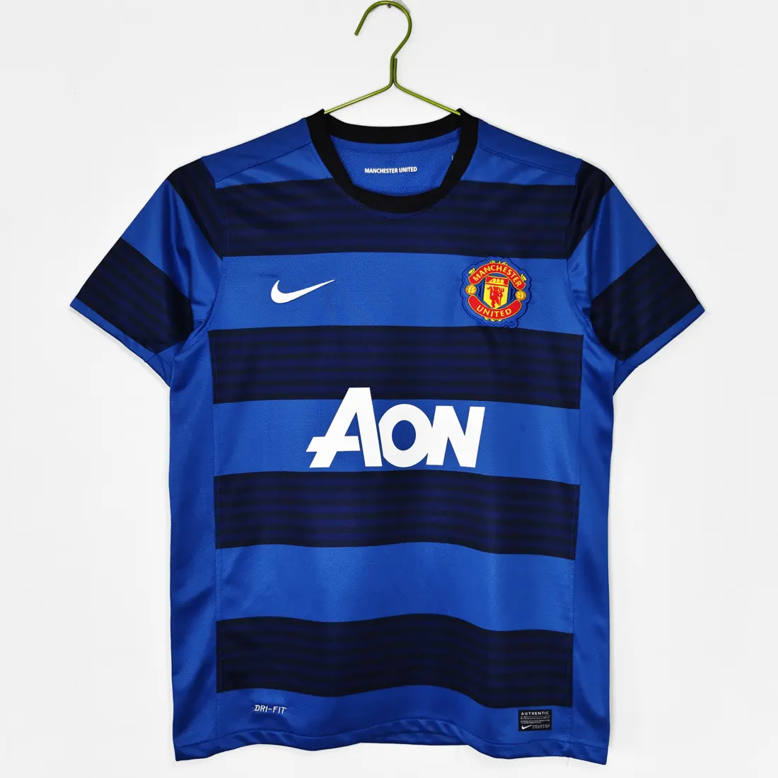 Foto 1 de Temporada 2011/12 Manchester United visitante azul 8 A