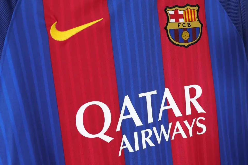 Foto 7 de Temporada 2016/17 Barcelona local retro 5A