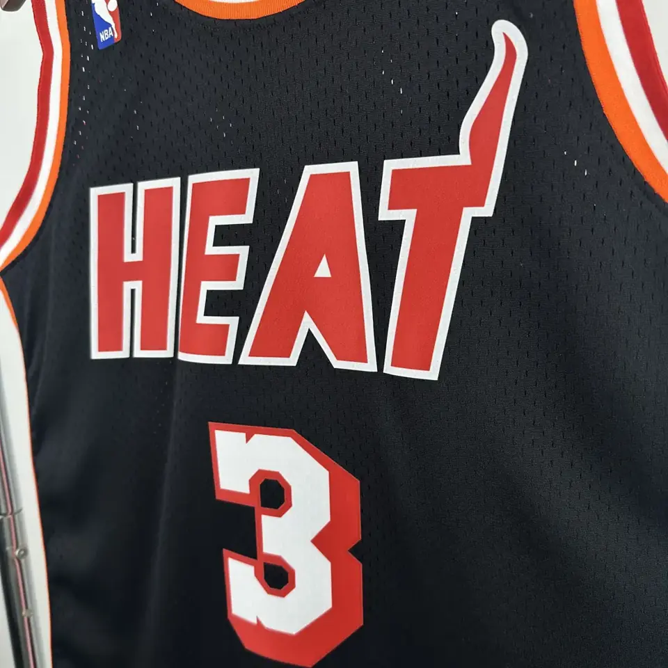 Foto 7 de MN camiseta retro termoimpresa SW: Heat temporada 13/14 Noche Retro nº 3 Wade