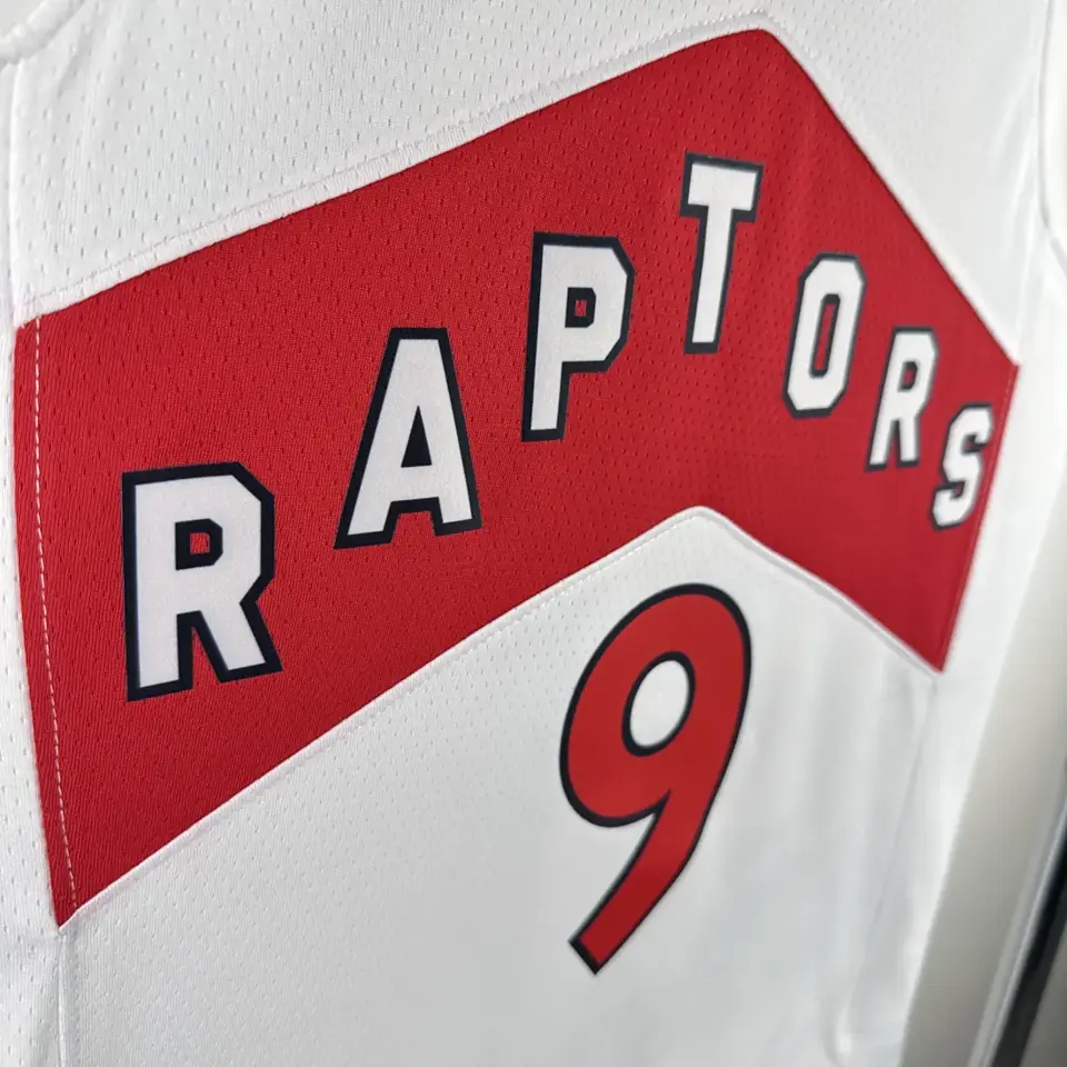 Foto 3 de Temporada 23 Raptors local blanco nº 9 Barrett