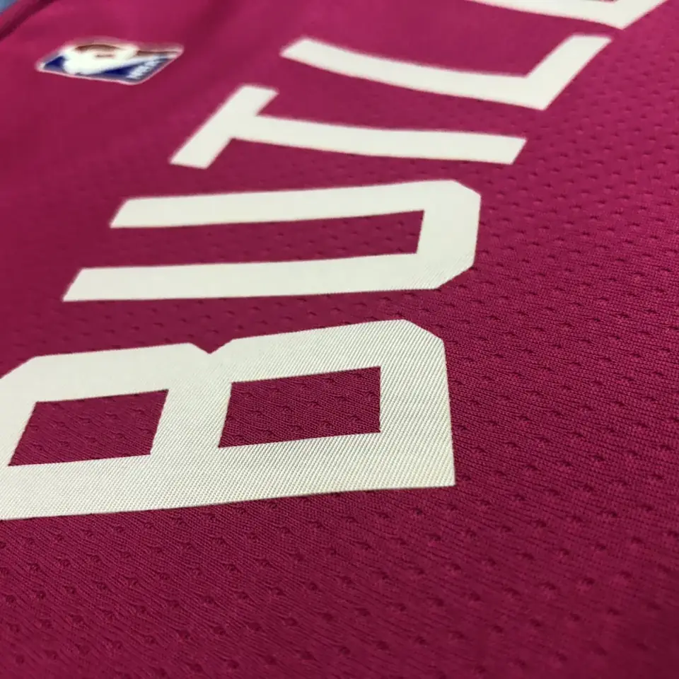 Foto 4 de Heat cuello redondo rosa nº 22 Jimmy Butler