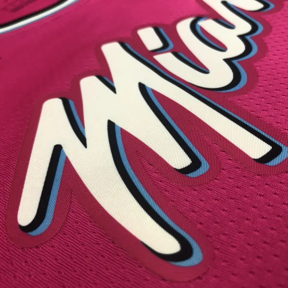 Foto 8 de Heat cuello redondo rosa nº 22 Jimmy Butler