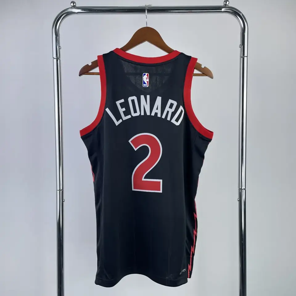 Foto 2 de Raptors, temporada 23, Edición Jumpman limitada, número 2 Leonard