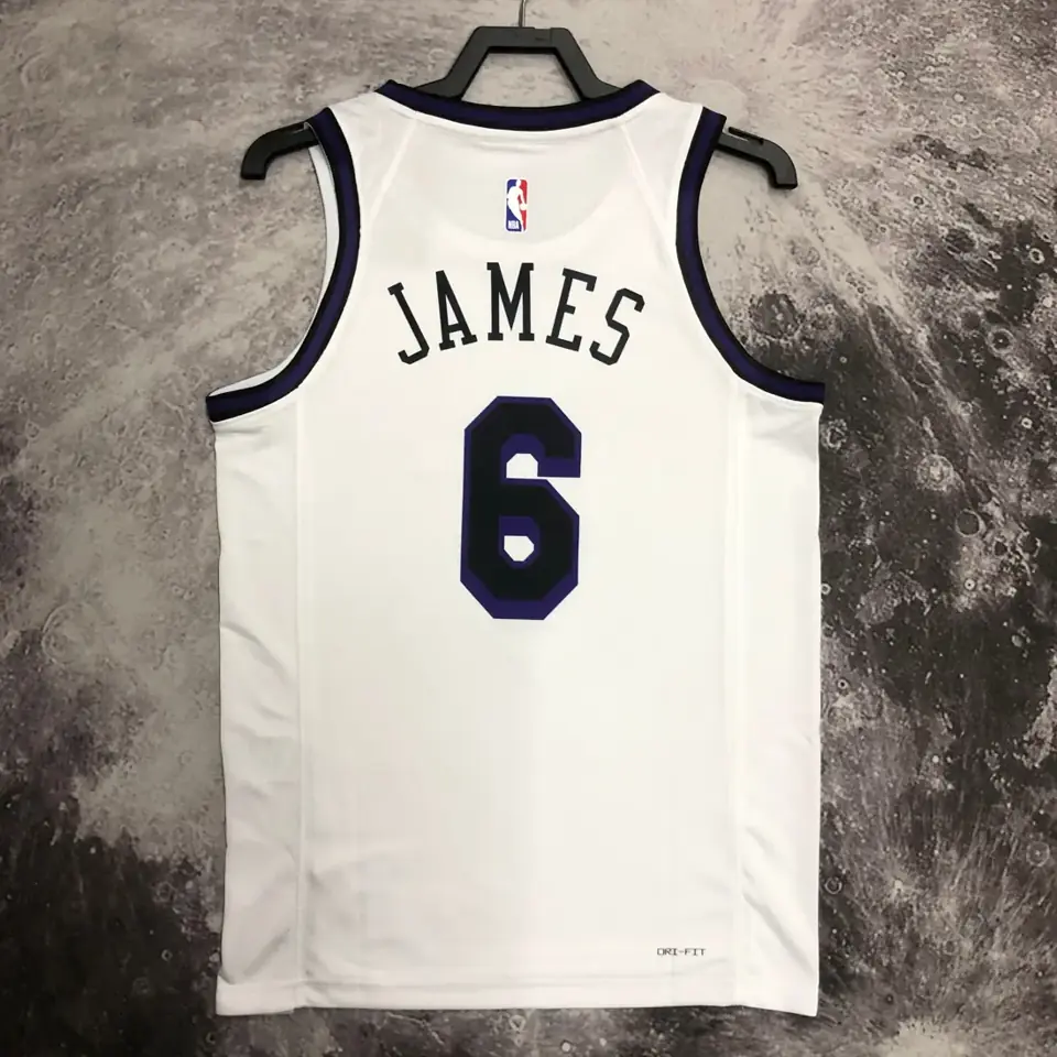 Foto 8 de Temporada 23 Lakers Edición City nº 6 James