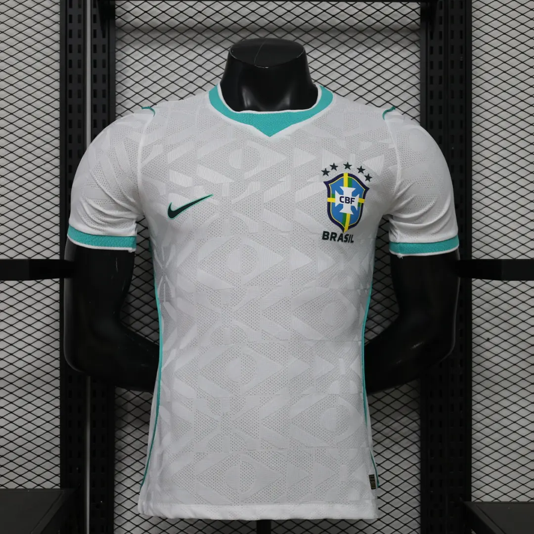 Foto 1 de Versión jugador 26-27 Brasil edición especial