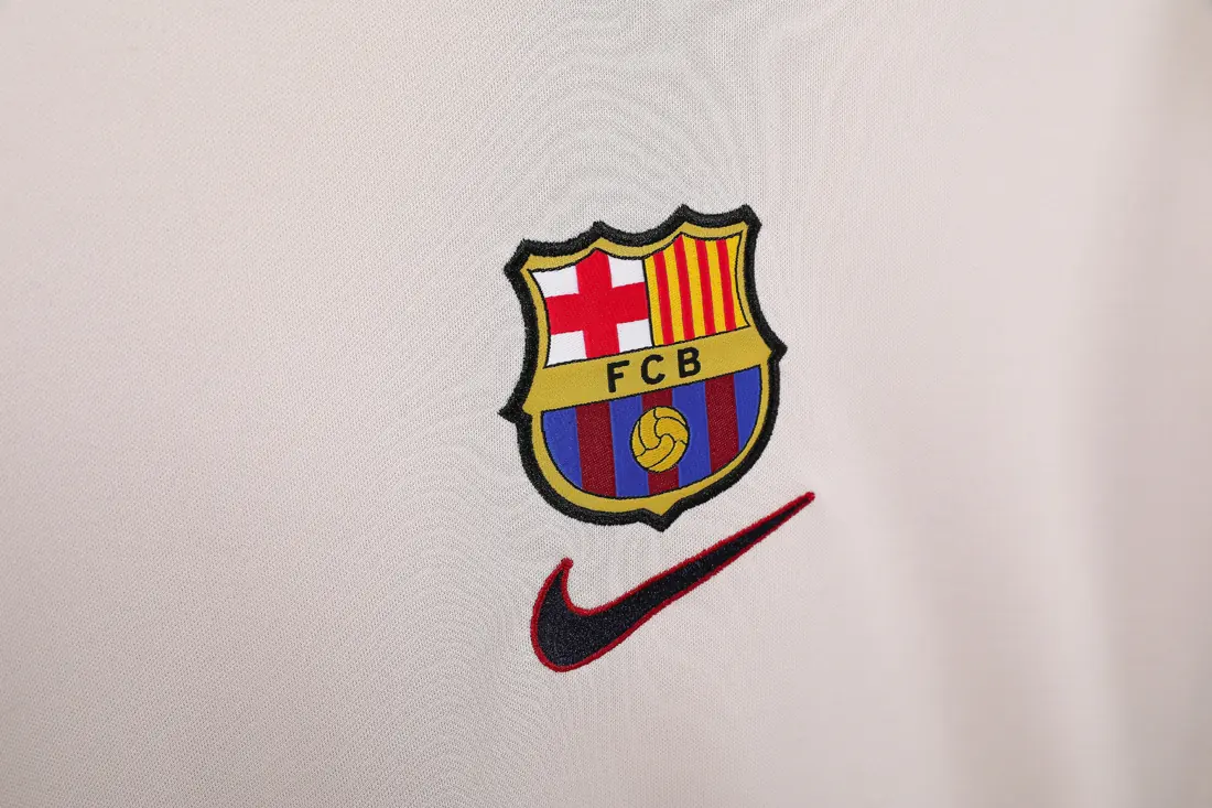 Foto 7 de Temporada 1998/99 FC Barcelona visitante retro 8A