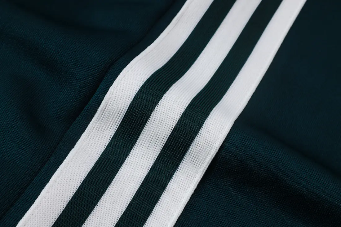 Foto 4 de A26095# 26/27 cremallera larga Real Madrid verde oscuro (con beige) Real Madrid