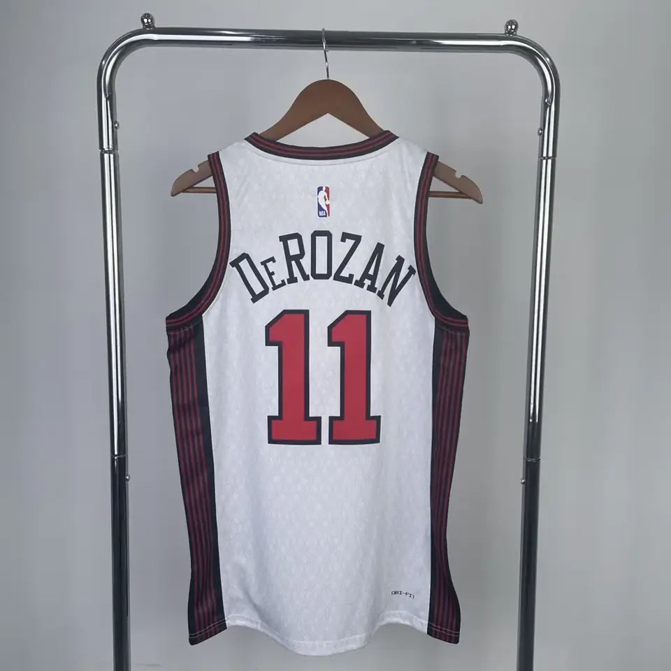 Foto 2 de Temporada 23 Chicago Bulls City Edition nº 11 DeRozan