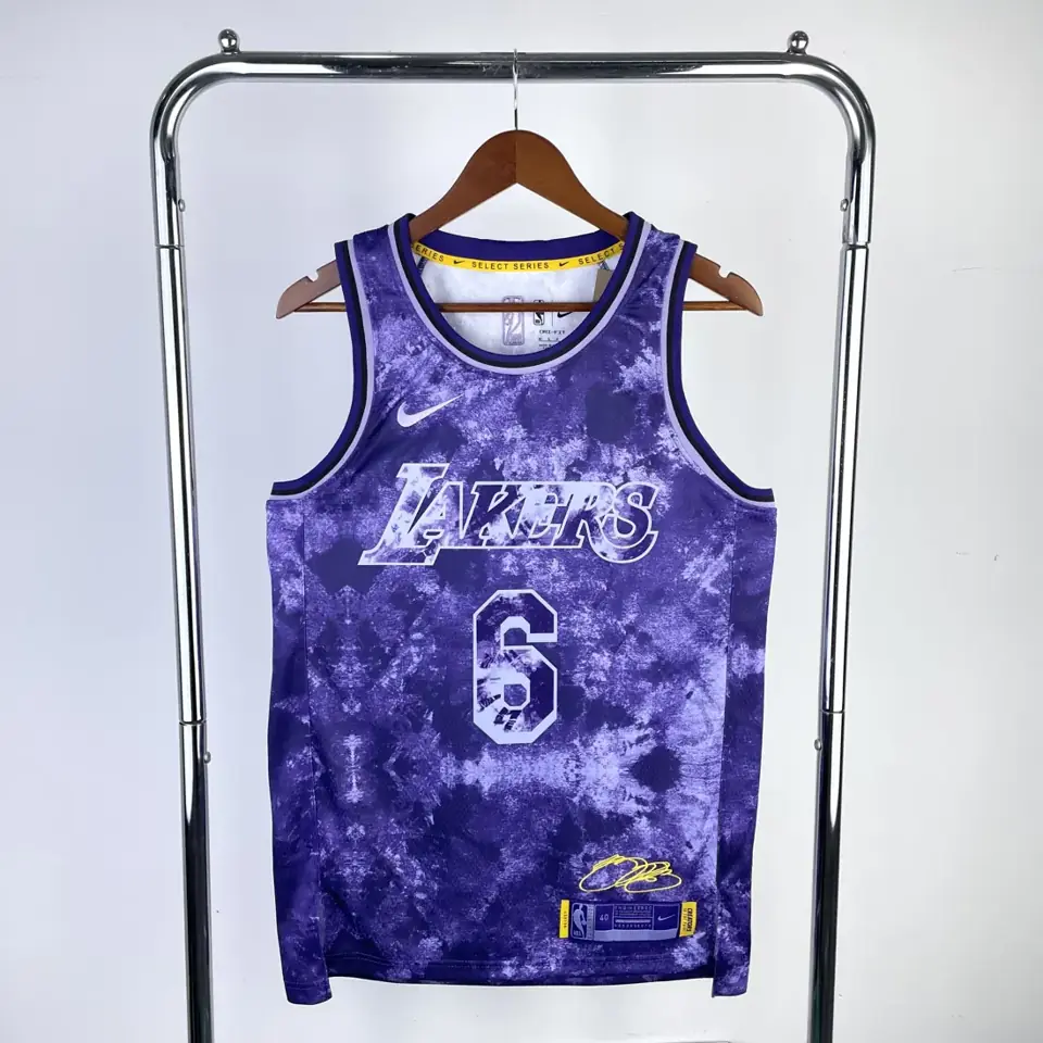Foto 1 de Temporada 23 edición de honor Lakers nº 6 James