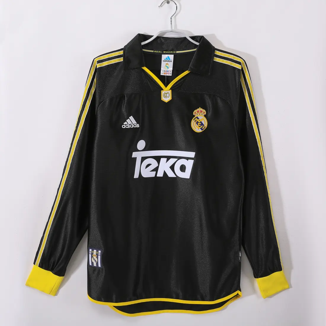 Foto 1 de Manga larga: Temporada 1999/01 Real Madrid visitante 3B